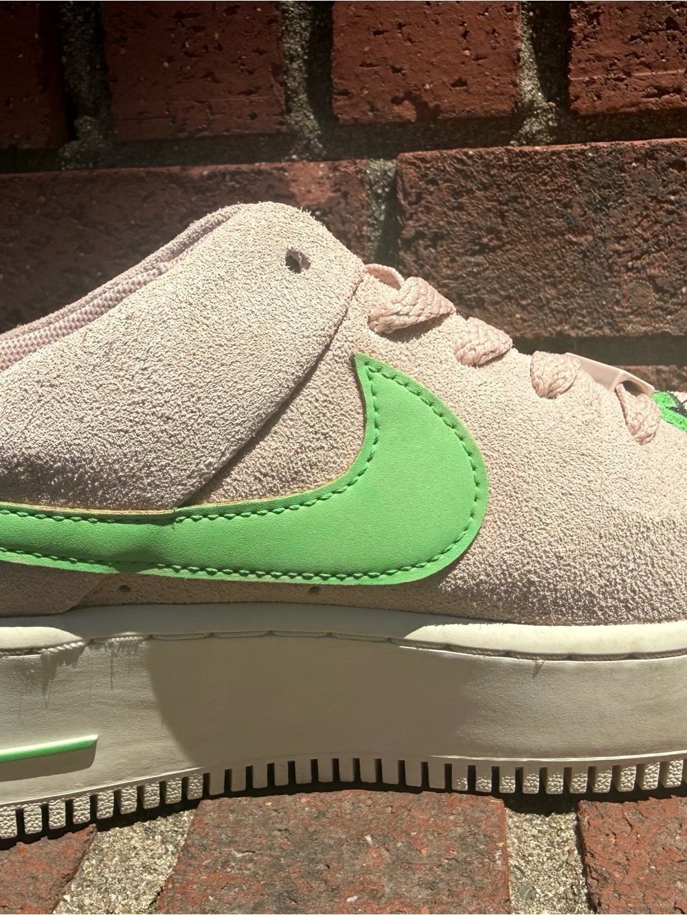Hand painted - Nike - Fairly Oddparents Pink Suede AF-1 Sneakers - Picture 7 of 12